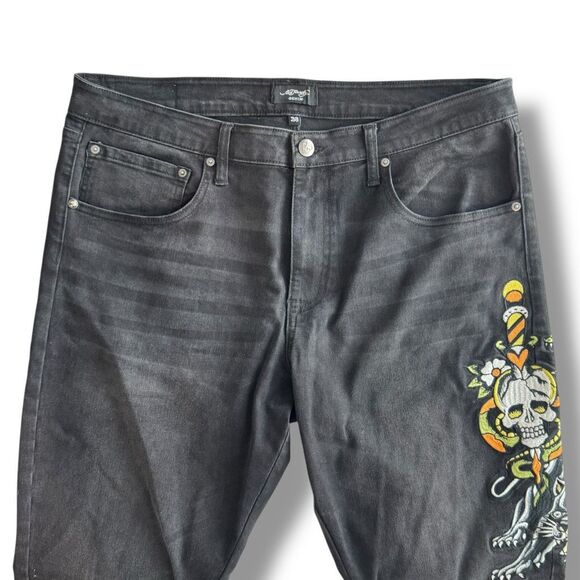 Ed Hardy Men's Slim Tapered Jeans Black Skull Dagger Embroidered Size 38 - Picture 6 of 12
